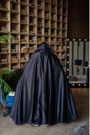 Карнавальний костюм для аниматорів Вампір в червоному Хеловін Карнавальний костюм для аниматорів Вампір в червоному Хеловін