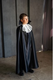 Дитячий карнавальний костюм Вампір Дракула фіолетовий Дитячий карнавальний костюм Вампір Дракула фіолетовий